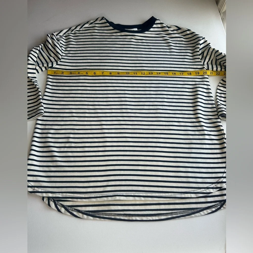 Tuckernuck Pomander Place Long Sleeved Crew Neck Striped Women’s Top Size Small - Picture 5 of 10